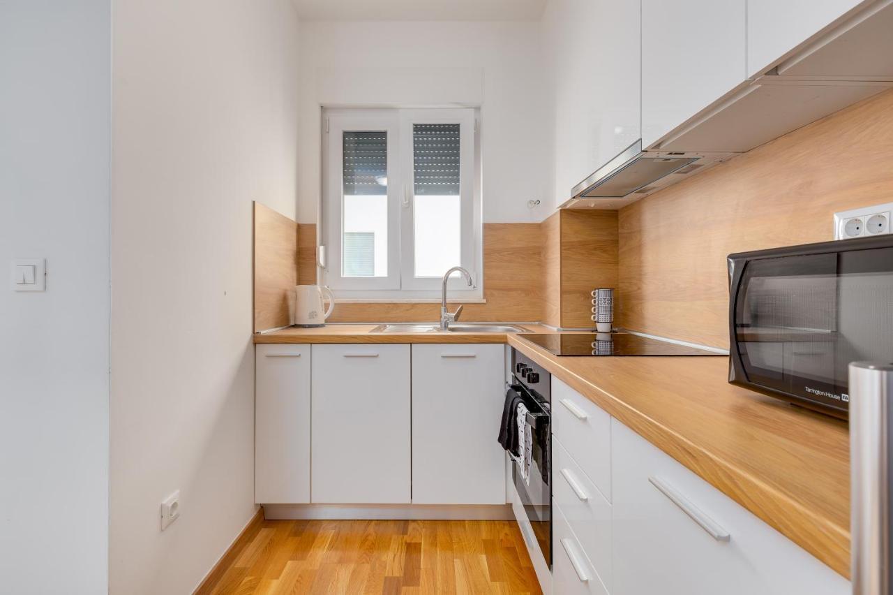 Apartment Roni + Besplatan Parking Zadar Exterior foto